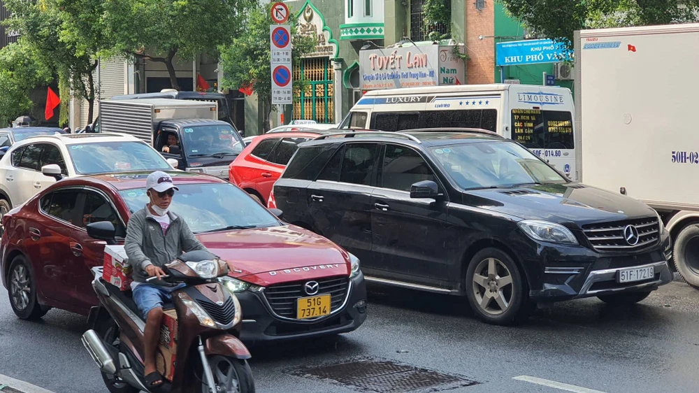 Những ngày tết, xe ô tô sẽ được sử dụng nhiều hơn mức bình thường. Ảnh: TN