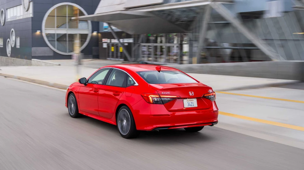 Honda sẽ thêm phiên bản giá rẻ cho Civic. Ảnh: Motor1
