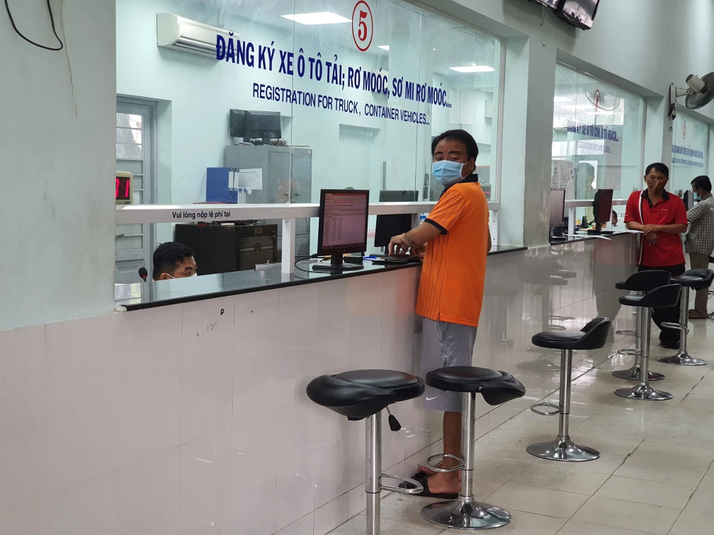Bộ Tài chính vừa công bố dự thảo Thông tư quy định mức thu, chế độ thu, nộp, quản lý lệ phí đăng ký, cấp biển phương tiện giao thông cơ giới đường bộ. Ảnh: TN