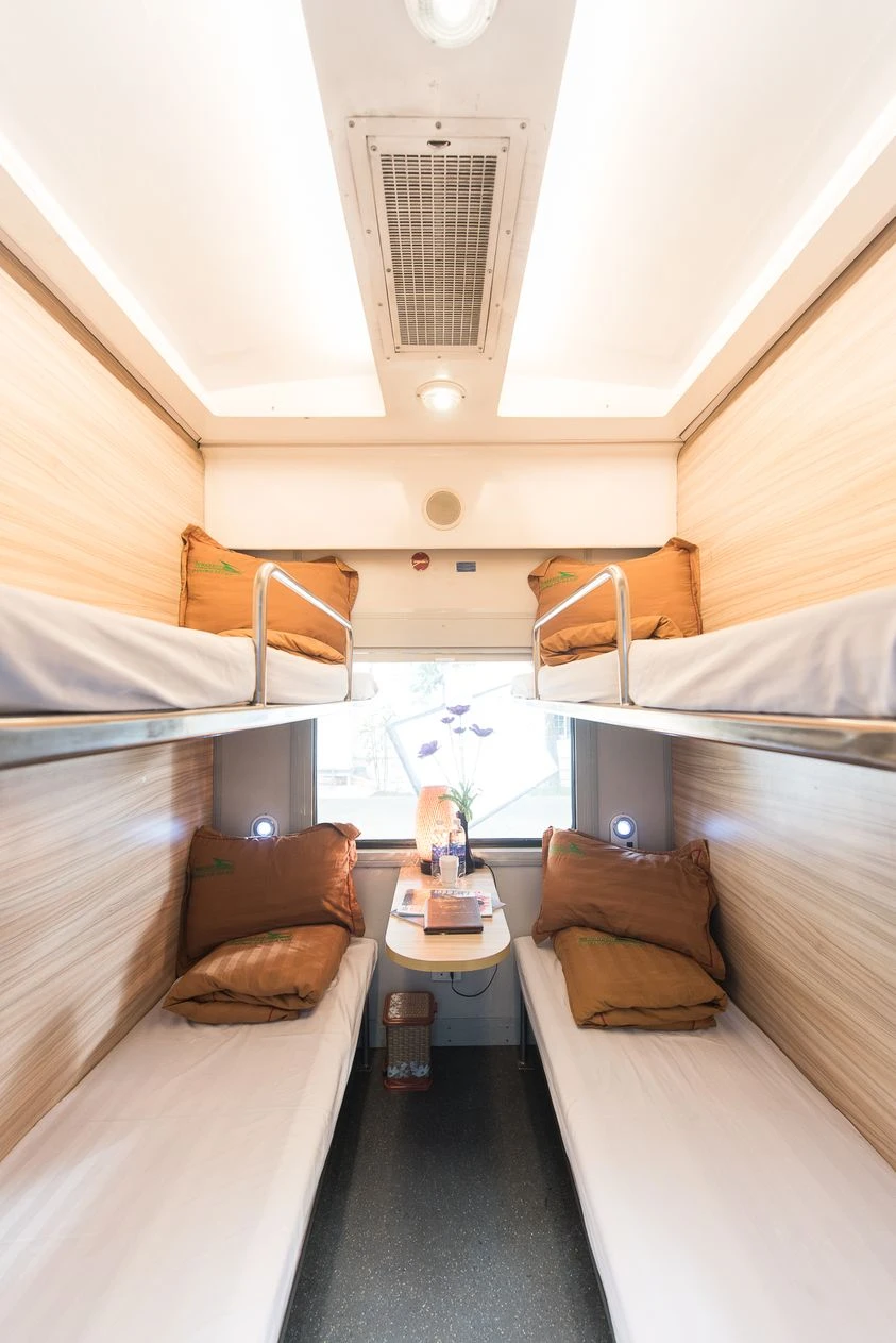 Hình ảnh trên đoàn tàu chất lượng cao. Ảnh: ĐS