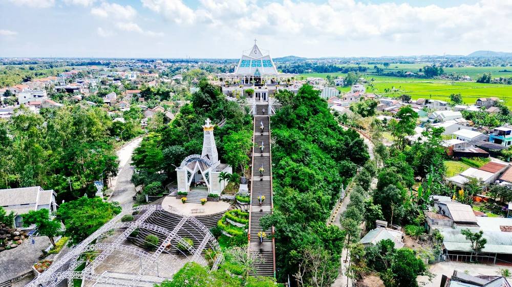 Trung tâm hành hương Đức Mẹ Trà Kiệu, Duy Xuyên, Quảng Nam. Ảnh: HK