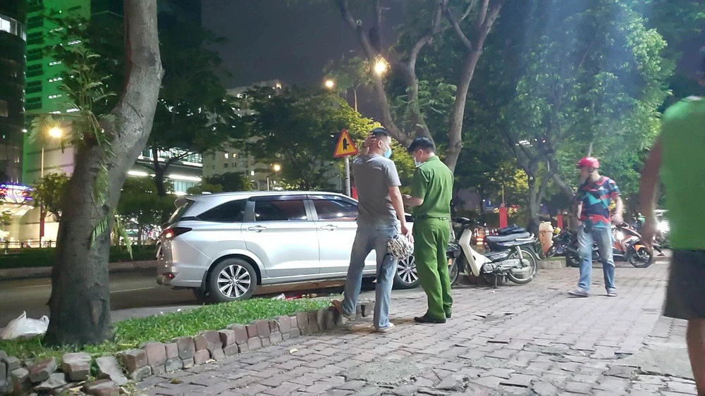 Chiếc ô tô do tài xế NNT điều khiển. Ảnh: NGUYỄN YÊN