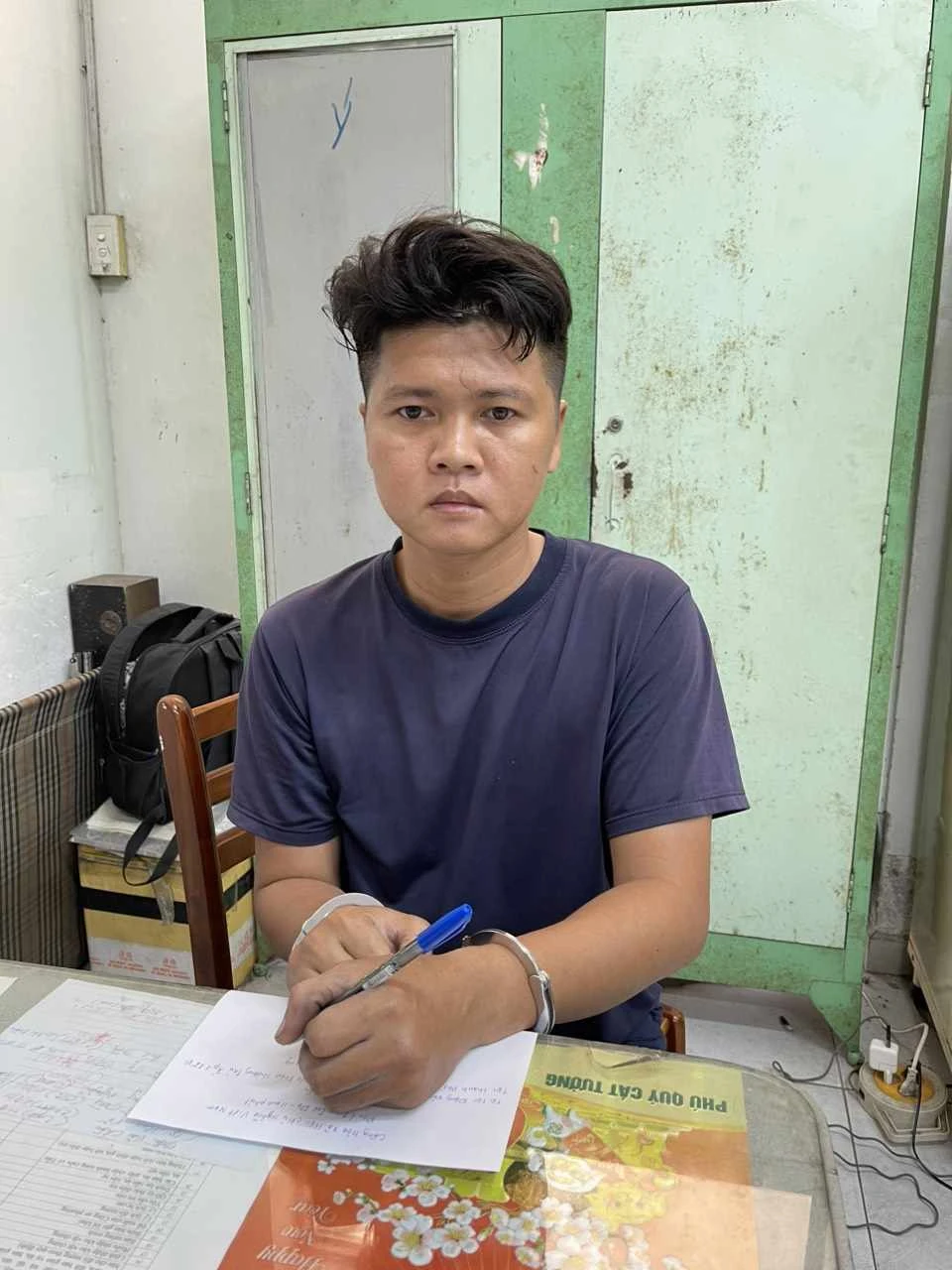 Công an quận 12 đang tạm giữ hình sự đối với Đặng Văn Đức (SN 1993, quê Hậu Giang).