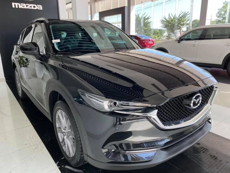 Mazda CX-5 bất ngờ vươn lên vị trí đầu bảng xếp hạng ô tô bán chạy nhất tháng.