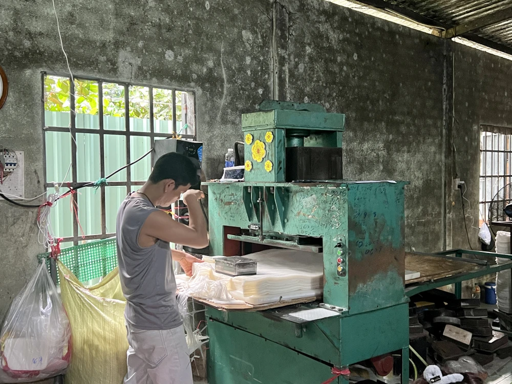 lang-nghe-banh-trang