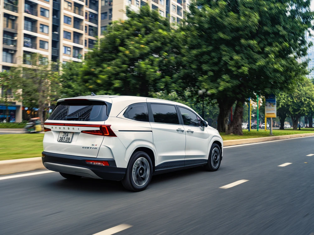 Hyundai Custin hứa hẹn là một đối thủ đáng gườm trong phân khúc MPV.