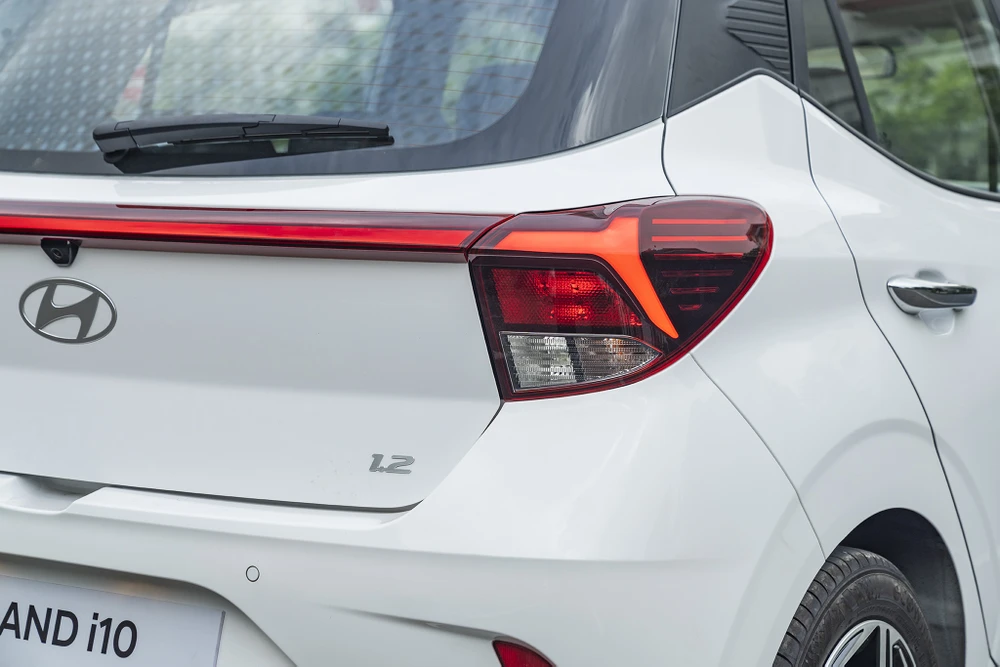 New Grand i10 Hatchback - 6.jpg