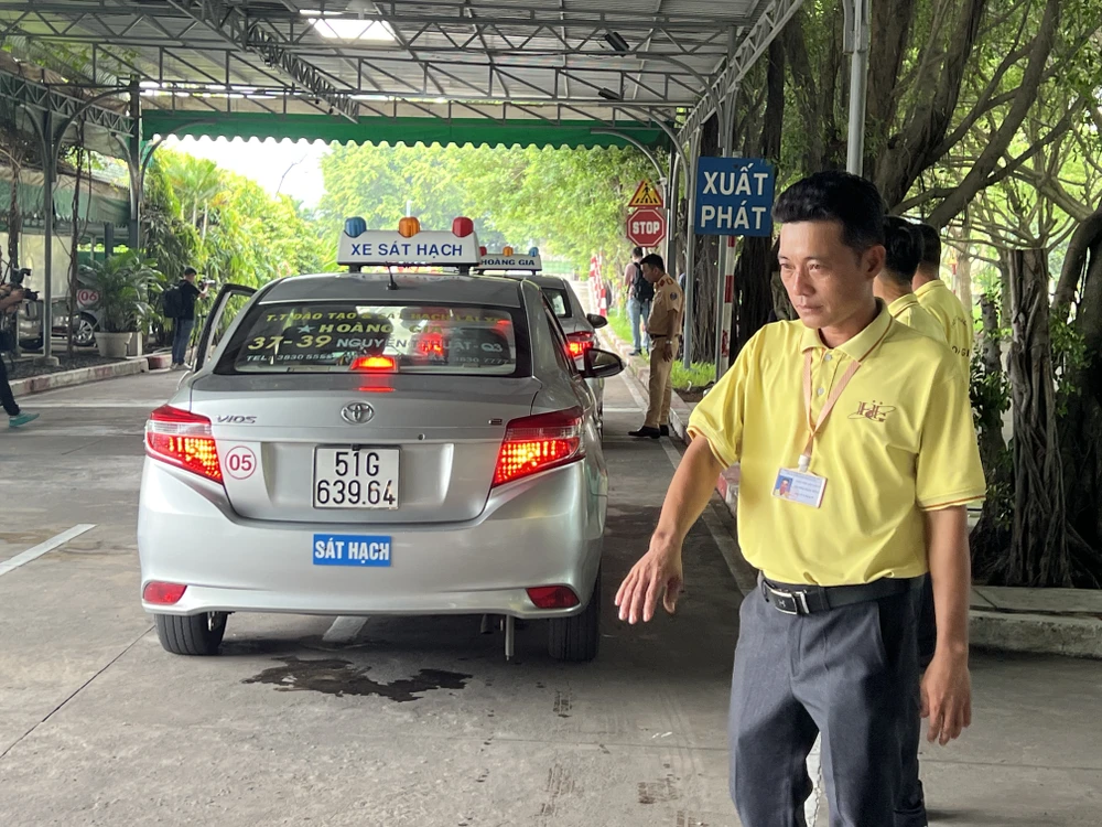 dao-tao-sat-hach-lai-xe-1.JPG