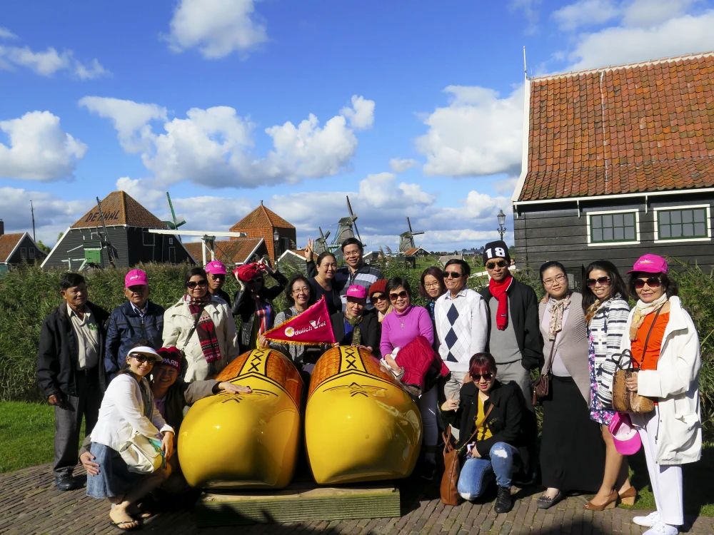 'Sốc' nặng với tour 0 đồng của Công ty Du lịch Việt ảnh 1 'Sốc' nặng với tour 0 đồng của Công ty Du lịch Việt ảnh 1