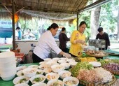 Tôm Đức, gỏi Thái, cua Hoàng Đế...xuất hiện ở ngày hội du lịch