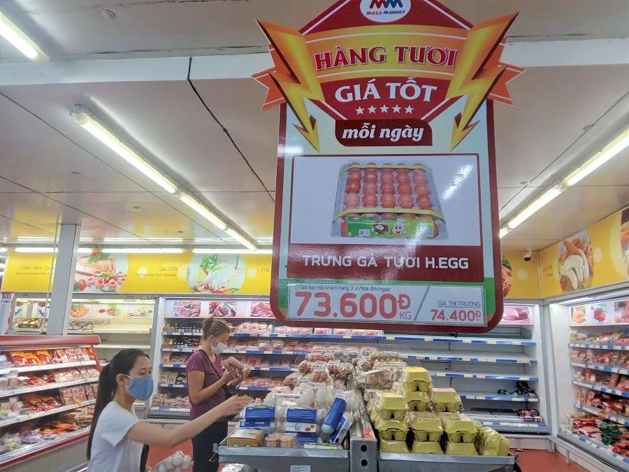 Trứng gà của một thương hiệu đang được bán với giá tốt và giới hạn số lượng. Ảnh: TÚ UYÊN