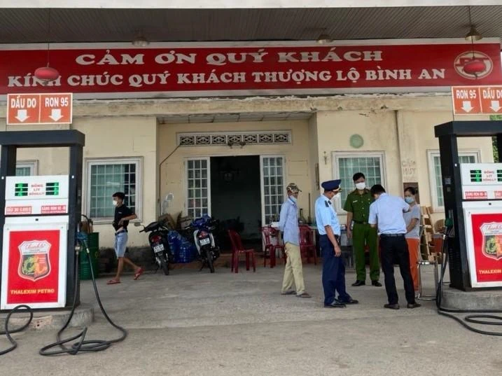 Công ty Bình Dương PV bị phạt hơn 800 triệu đồng vì chất lượng xăng không phù hợp quy chuẩn lỹ thuật quốc gia. ẢNH: Tổng Cục QLTT