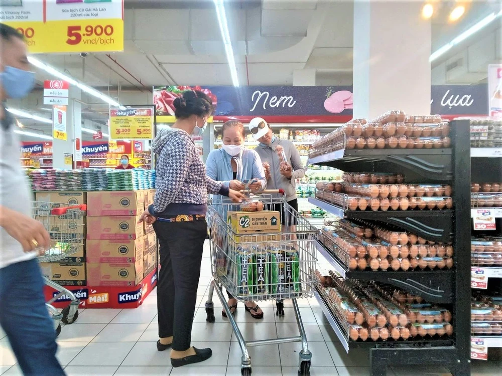 Nhu cầu làm bánh Trung thu khiến trứng gia cầm tháng 8 tăng 2,68% so với tháng trước.