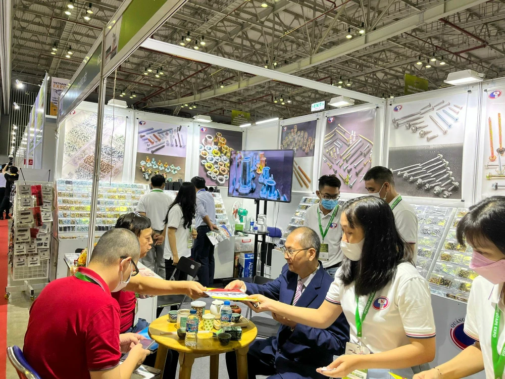 Các triển lãm tạo cơ hội kết nối hợp tác giữa doanh nghiệp trong và ngoài nước