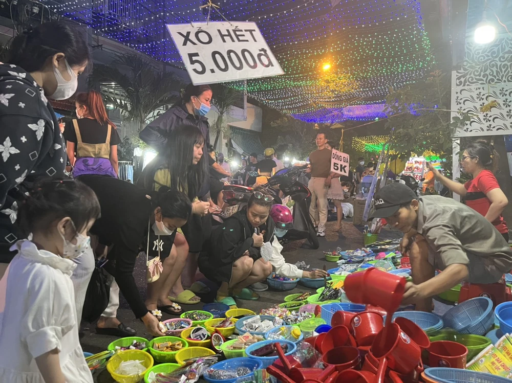 Các sản phẩm đồ dùng gia đình đồng giá 5.000 đồng