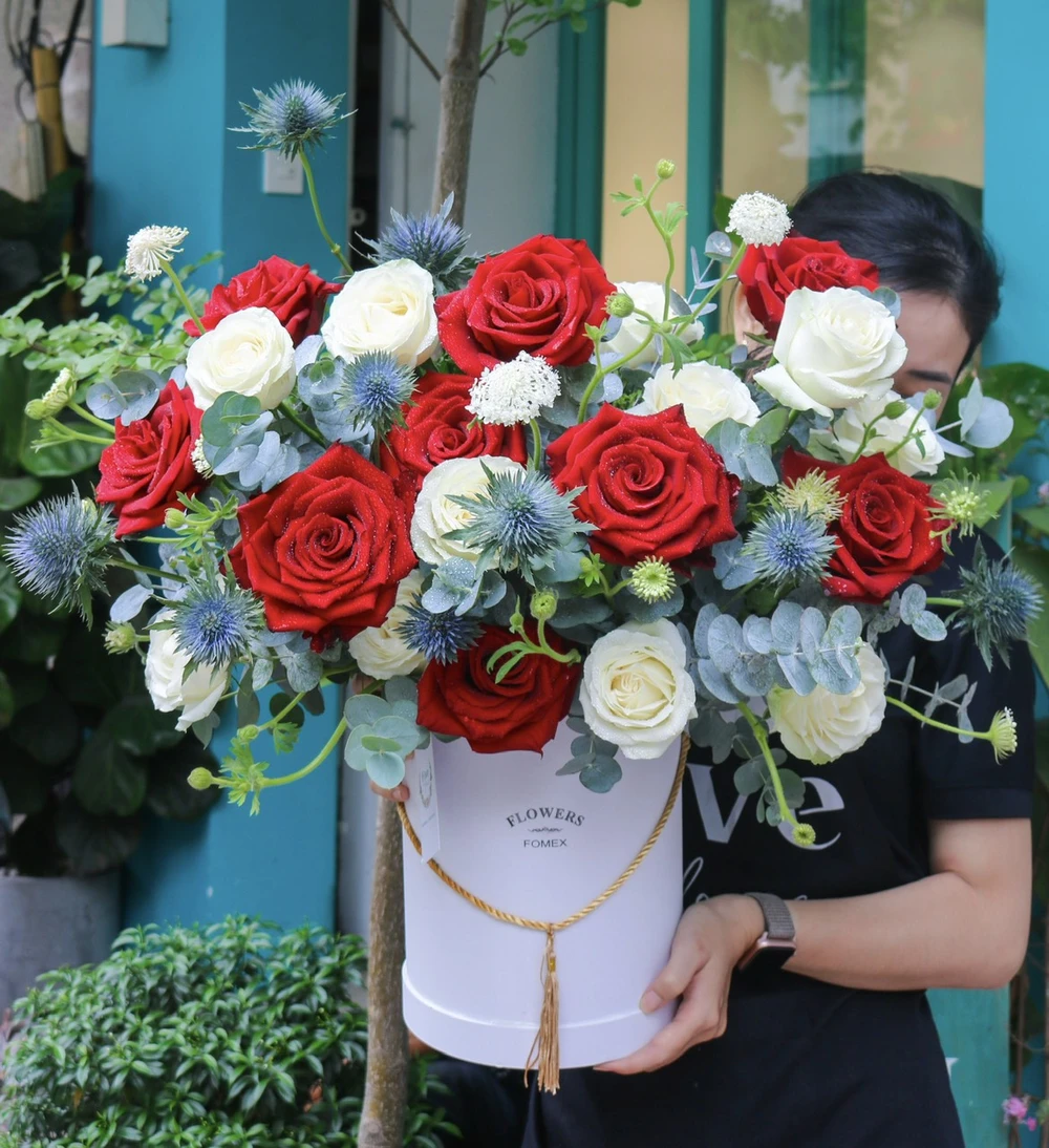 Sức tiêu thụ hoa trong ngày tình nhân tại một cửa hàng hoa tăng đến 150%