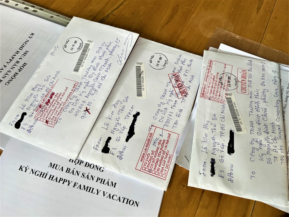 Người tiêu dùng cần nghiên cứu kĩ các điều khoản trước khi kí hợp đồng ẢNH: TÚ UYÊN