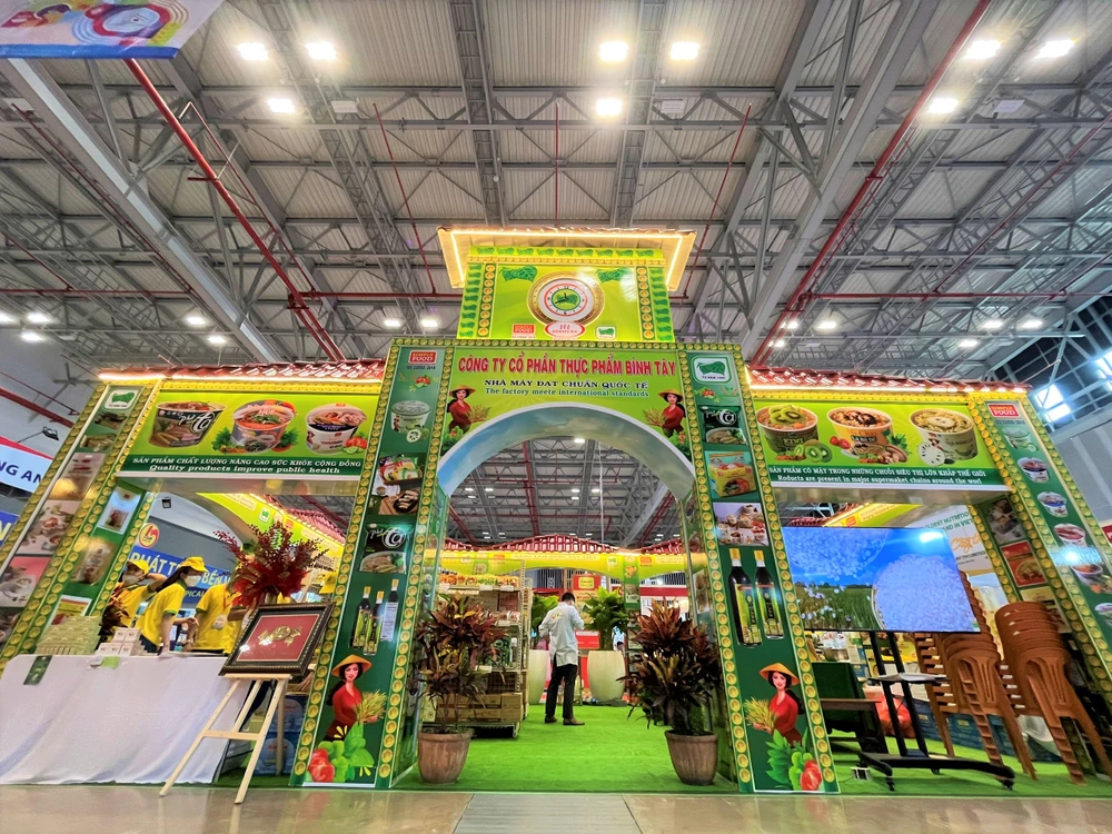 Hội viên Hội LTTP TP.HCM tham gia triển lãm đầu tư gian hàng rất ấn tượng