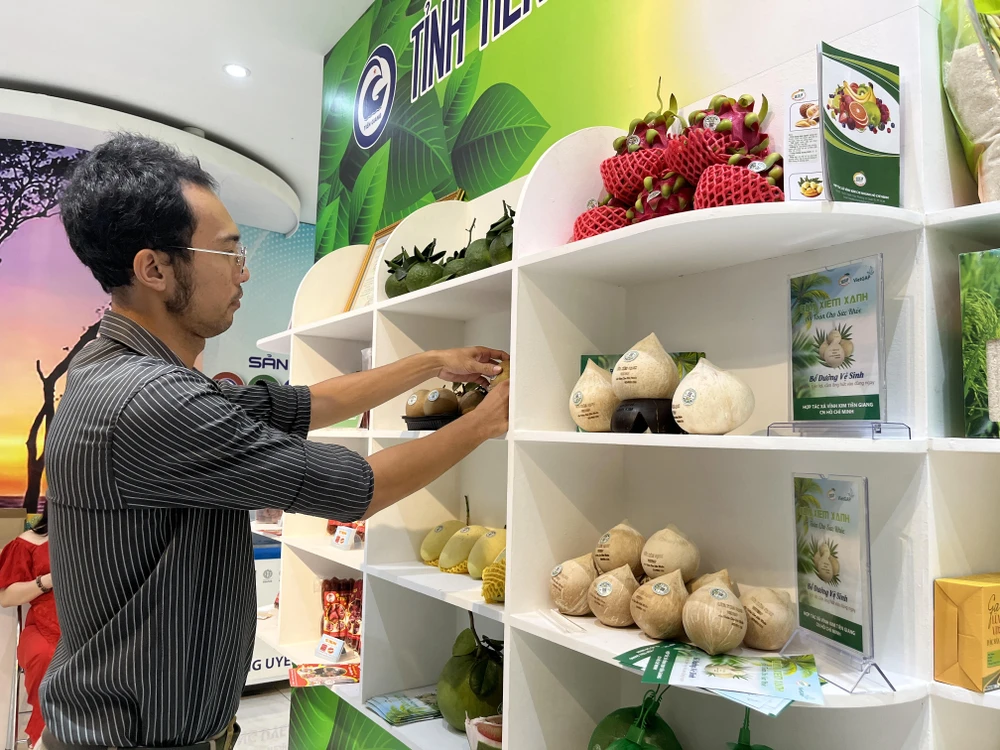 Bộ Công Thương sẽ phối hợp đàm phán Trung Quốc mở cửa cho dừa Việt Nam. ẢNH: TÚ UYÊN