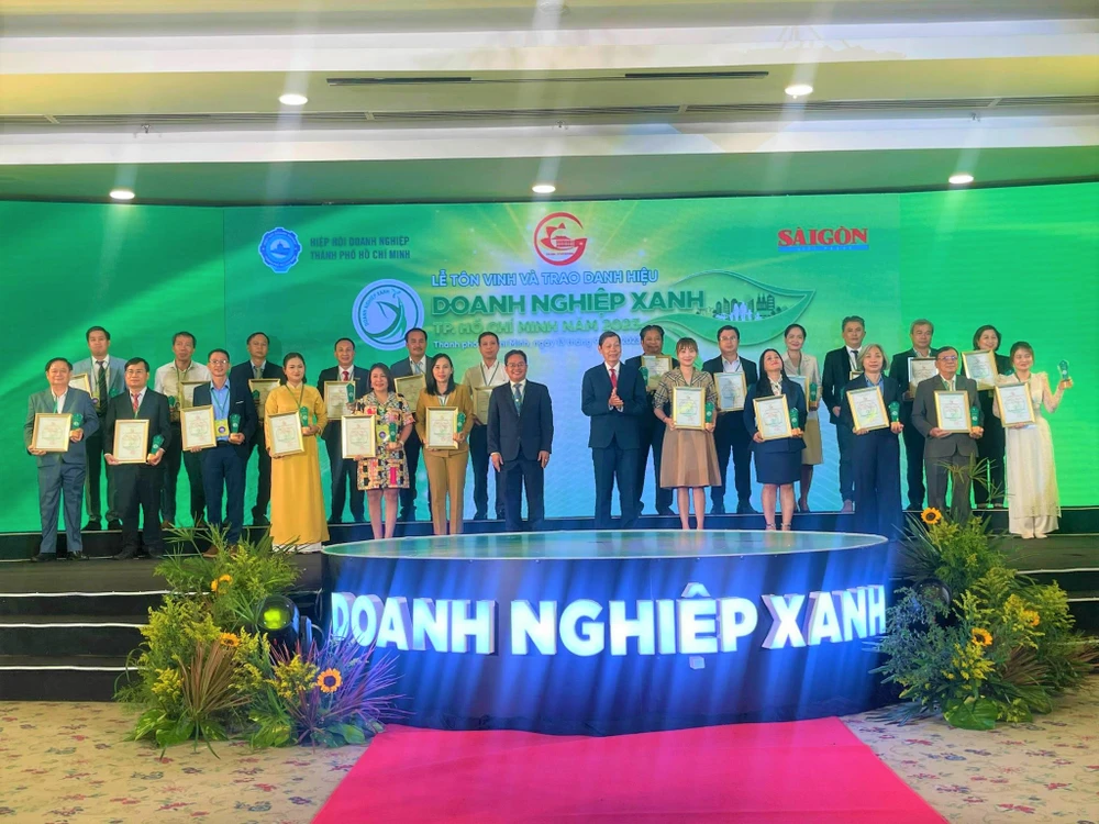 TP.HCM tôn vinh 90 doanh nghiệp xanh ảnh 1