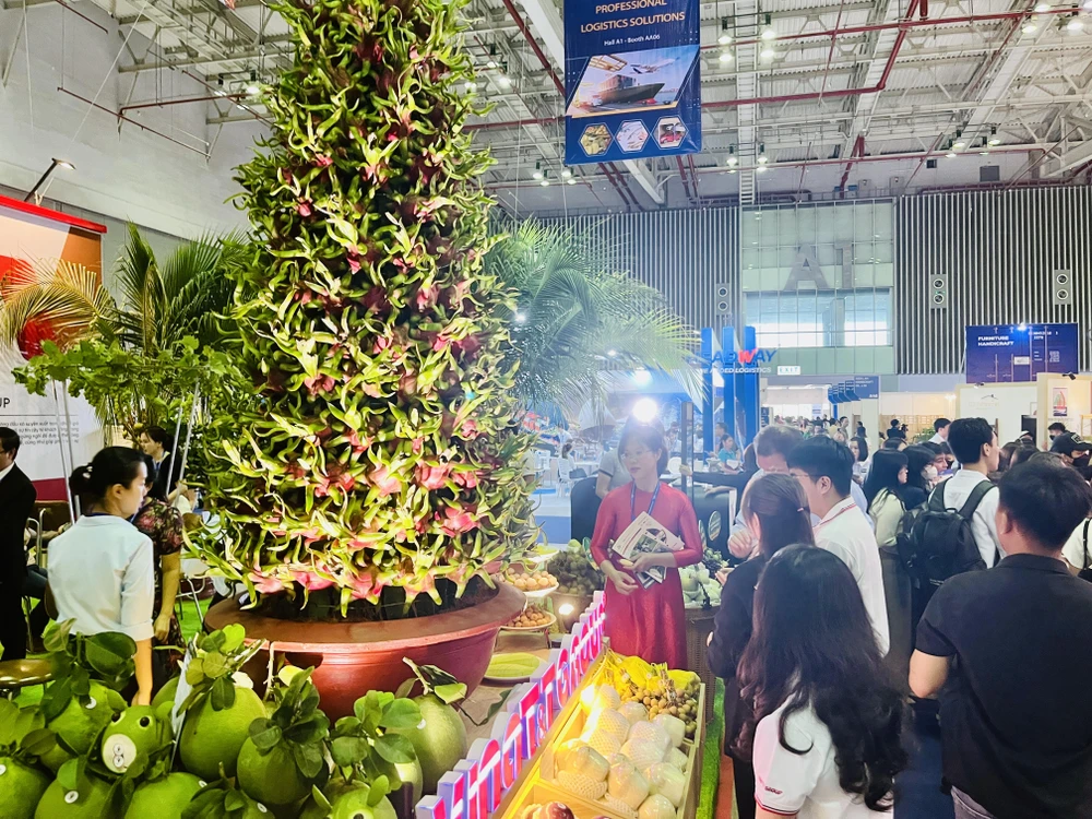 hội chợ hàng Việt