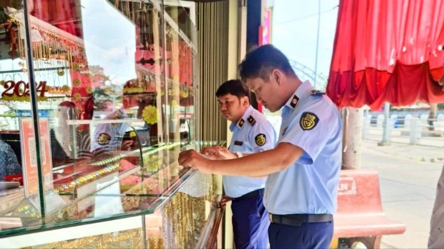 quản lý thị trường