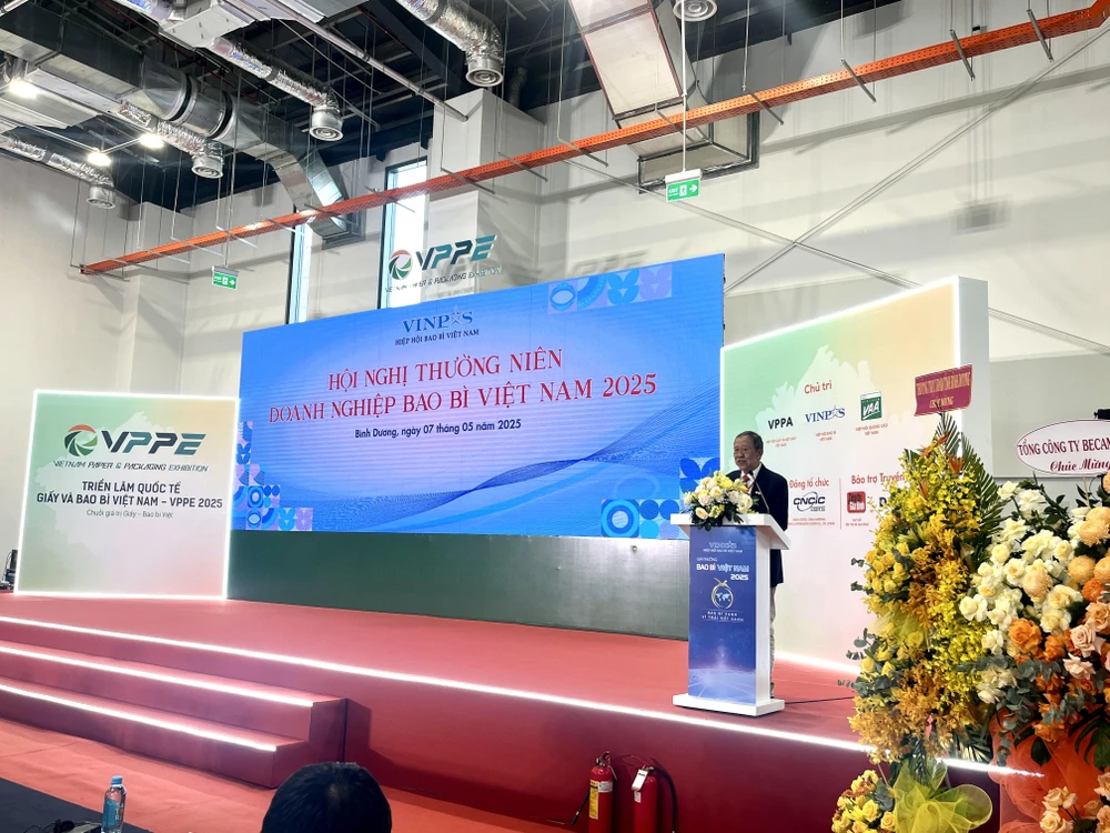 nhập khẩu bao bì giấy