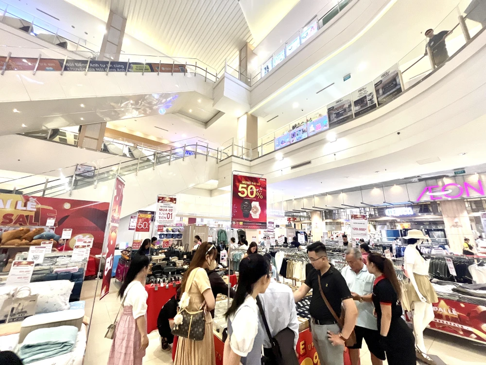 shopping season 2025