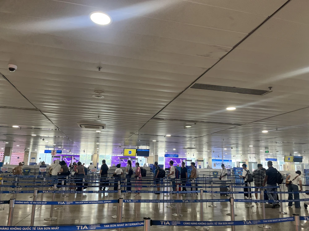 Kinh doanh vận chuyển hành khách bằng đường hàng không vốn là ngành nghề kinh doanh có điều kiện. Ảnh: TÚ UYÊN