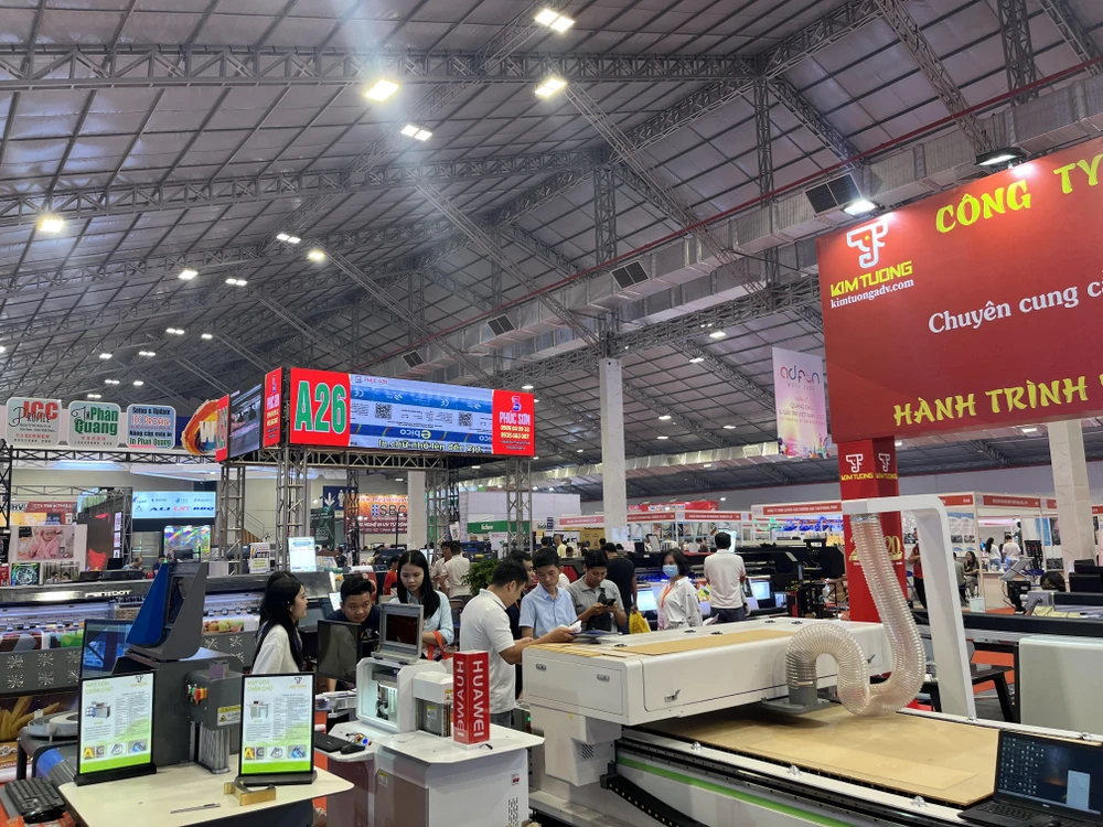 quảng cáo và giải trí