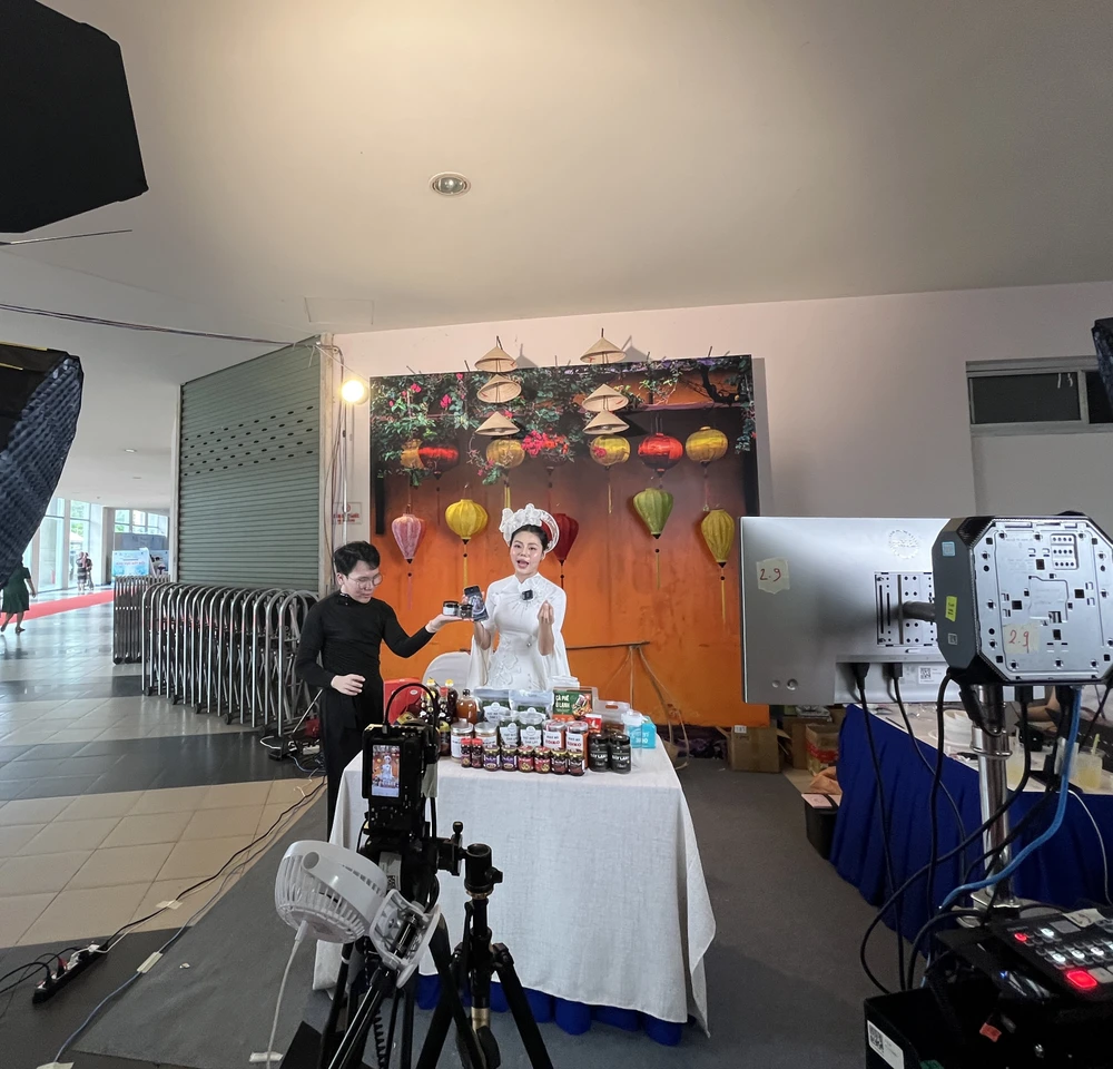 những phiên livestream