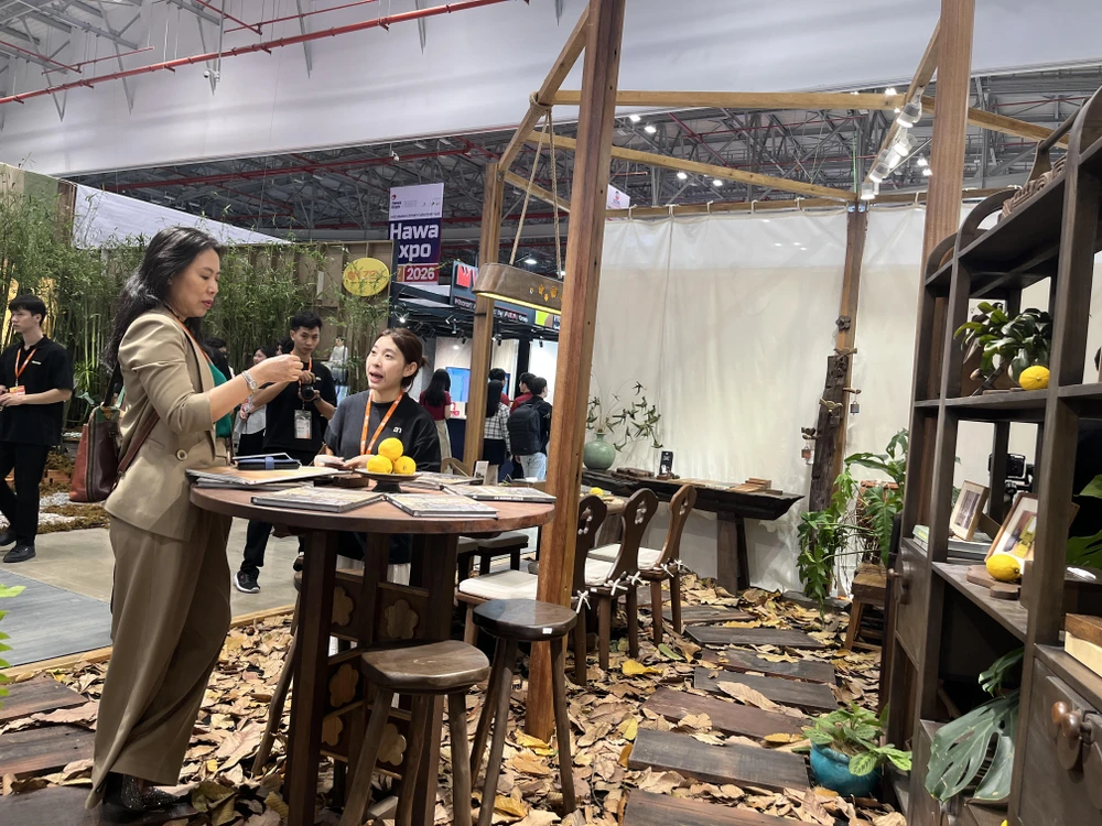 tàu thuyền cũ 1.jpg