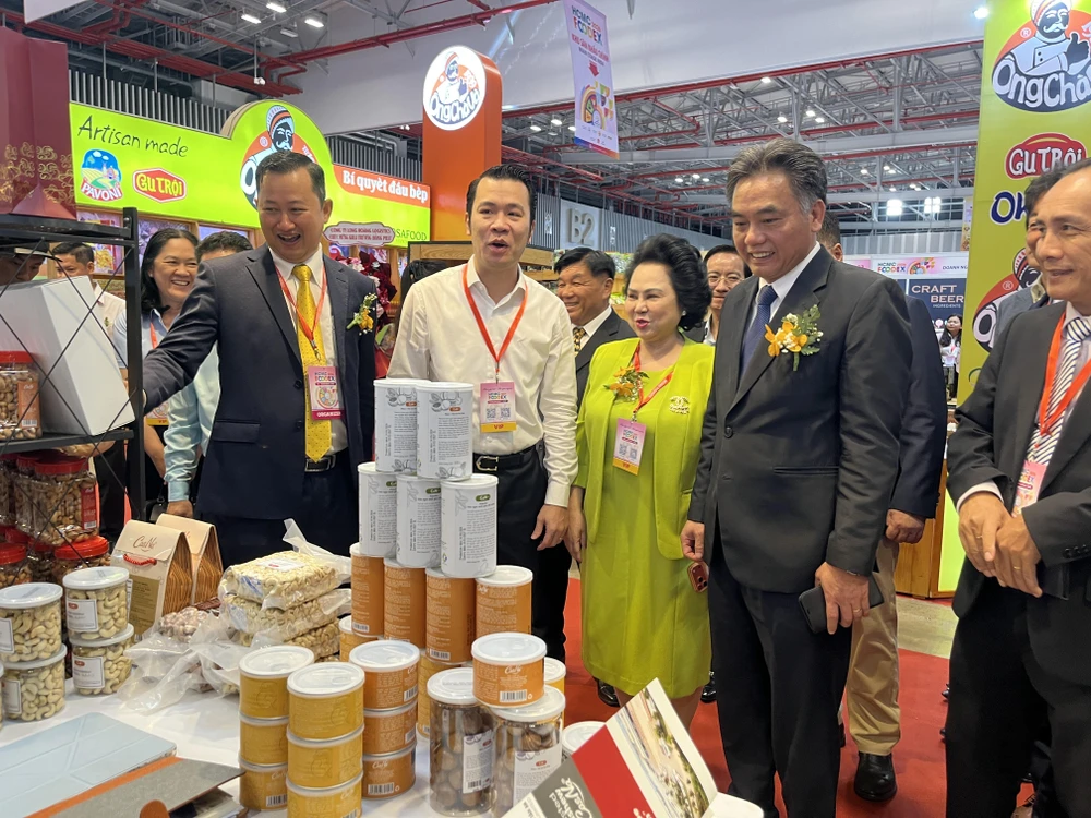 lương thực thực phẩm