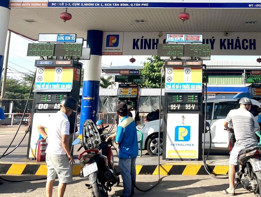 nhập khẩu xăng dầu