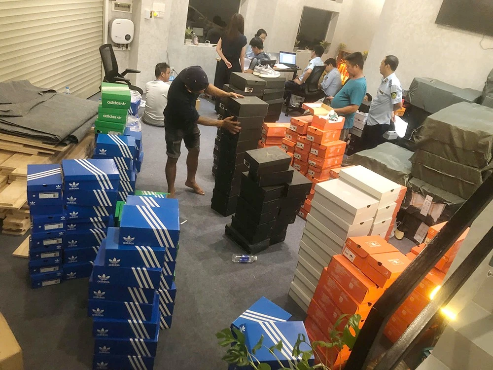 giả mạo các nhãn hiệu nổi tiếng.jpg