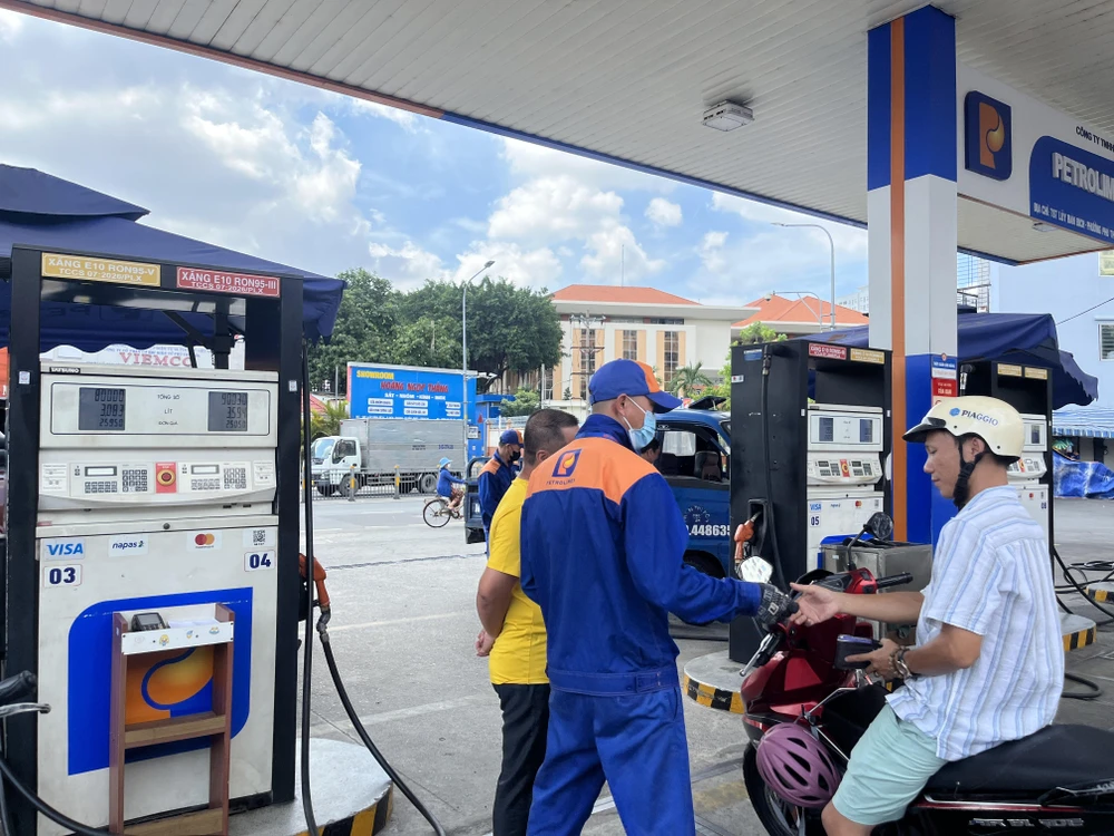 xăng E10.jpg