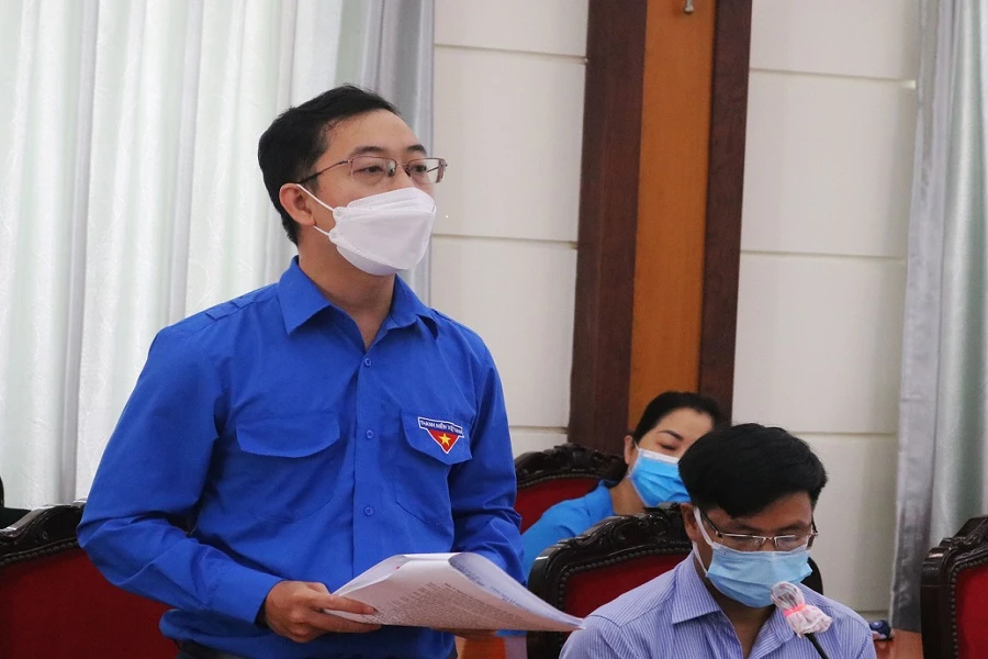 Ông Lương Sĩ Nhân phát biểu tại hội thảo. Ảnh: TÚ NGÂN.