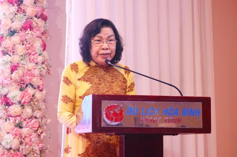 Bà Mai Thị Ngọc Mai -Trưởng cơ quan Thường trực phía Nam - Chủ tịch Hội bảo vệ Quyền trẻ em TP.HCM phát biểu tại chương trình. Ảnh: TÚ NGÂN.