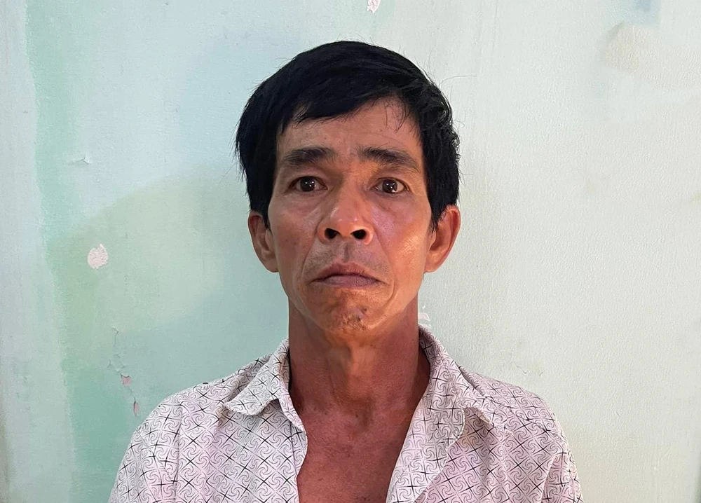 Minh tại cơ quan công an.