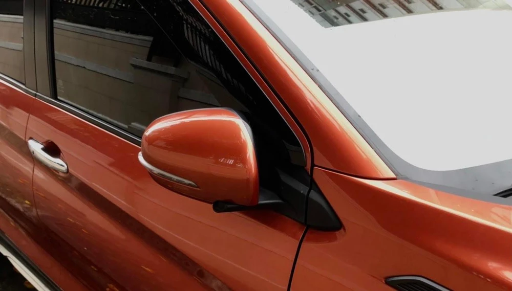 Các chủ bãi xe có trách nhiệm bồi thường nếu chủ xe chứng minh được tình trạng xe trước khi bị trộm bằng hình ảnh. Ảnh: DƯƠNG HOÀNG