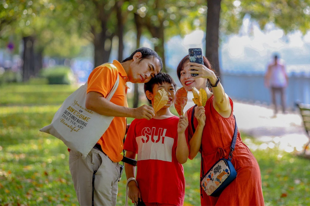 Gia đình chị Nguyễn Phương Anh vui vẻ bên nhau. Ảnh: NGUYỆT NHI