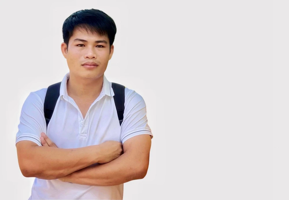 Anh Huỳnh Tuấn Kiệt hiện là Bác sĩ đa khoa công tác tại khoa hồi sức cấp cứu thuộc trung tâm y tế Vĩnh Hưng, huyện Vĩnh Hưng tỉnh Long An. Ảnh: NVCC