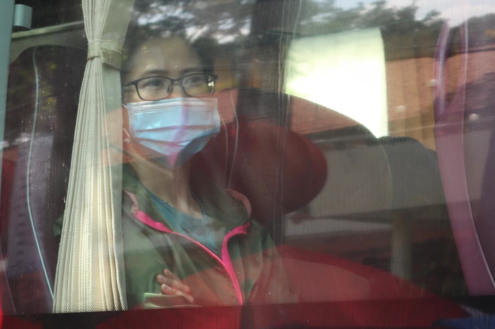 Chị Trần Thị Ly Thu (36 tuổi) mong chờ giây phút sum họp cùng gia đình ở quê nhà Bình Định. Ảnh: TÚ NGÂN