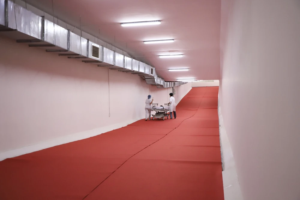 Đường hầm được thiết kế sâu 6 mét, rộng 5 mét, dài gần 65 mét đi xuyên phía dưới đường Sư Vạn Hạnh.