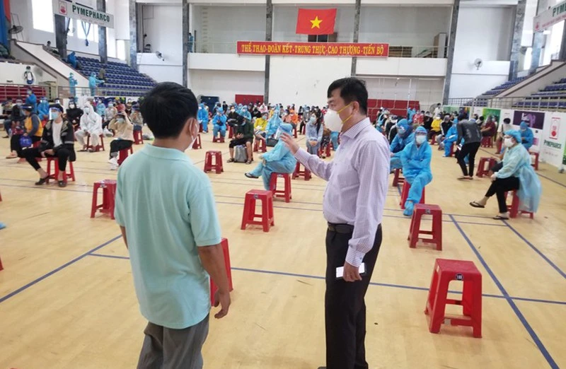 Chỉ còn 200.000 đồng, 2 chị em sinh viên muốn về quê nhưng không được ảnh 7