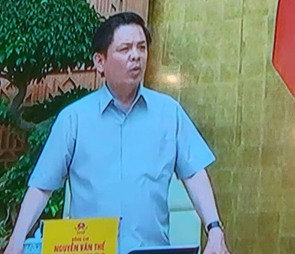 Bộ trưởng Bộ GTVT phát biểu tại hội nghị trực tuyến toàn quốc sơ kết công tác bảo đảm trật tự an toàn giao thông 6 tháng đầu năm và phương hướng, nhiệm vụ công tác 6 tháng cuối năm 2022. Ảnh: TS