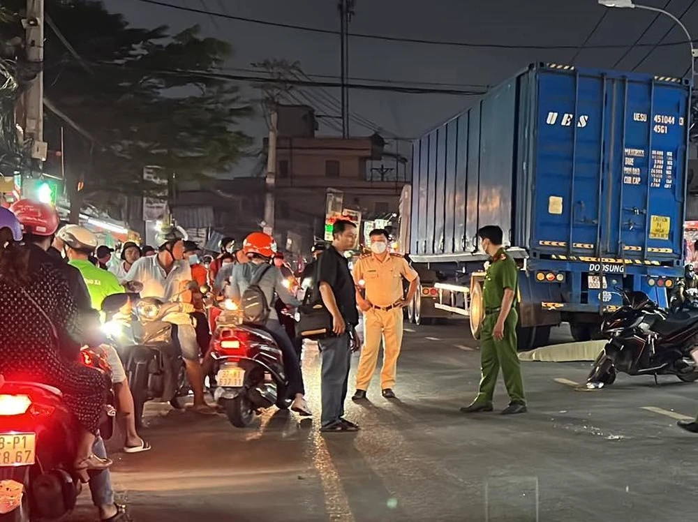 Công an đang điều tra làm rõ nguyên nhân vụ tai nạn. Ảnh: CM