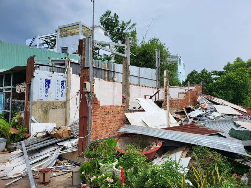 Ngôi nhà chị C bị cưỡng chế vì sai phạm và xảy ra mất tải sản. Ảnh: TS