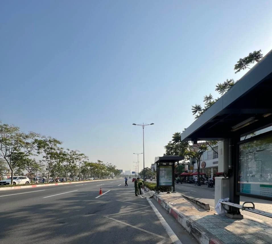 Công an điều tra nguyên nhân vụ việc. Ảnh: TS