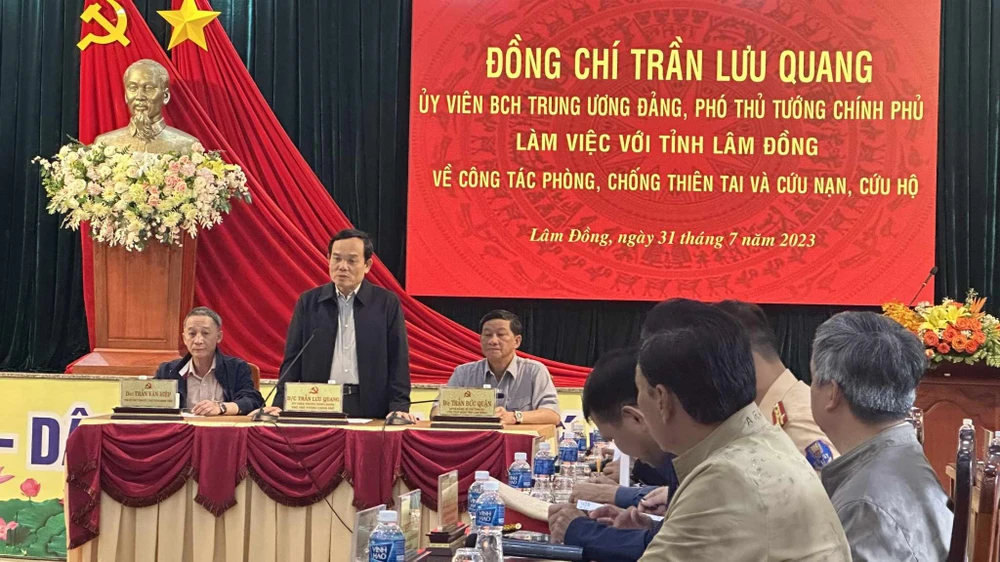 Phó thủ tướng Trần Lưu Quang làm việc với tỉnh Lâm Đồng về công tác phòng, chống thiên tai và cứu nạn, cứu hộ. Ảnh: VT